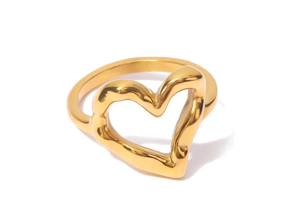 Abstract Love Heart Statement Ring — vista posteriore