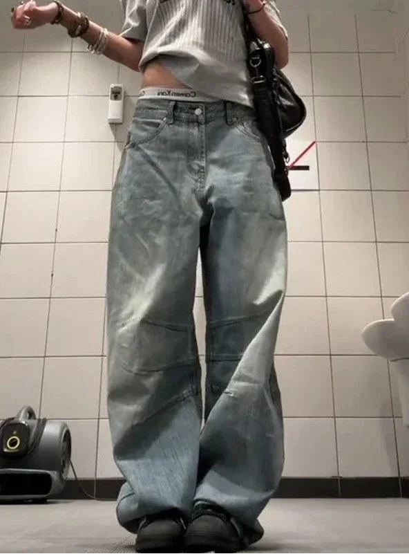 Baggy Y2K Boyfriend Fit Jeans — dettaglio della stampa