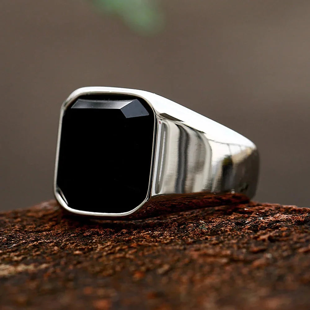 Black Agate Stone Ring — vista posteriore