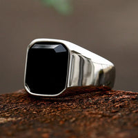 Black Agate Stone Ring — vista posteriore