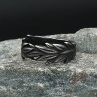 Black Ears of Wheat Ring — dettaglio