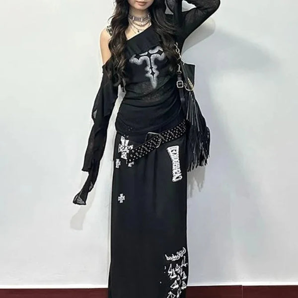 Black Y2K Gothic Cross Off Shoulder Long Sleeve Top — vista frontale