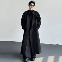 Black Y2K Mens Trench Coat — dettaglio della stampa