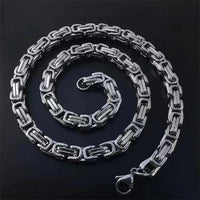 Chain Link Silver Necklace — vista laterale