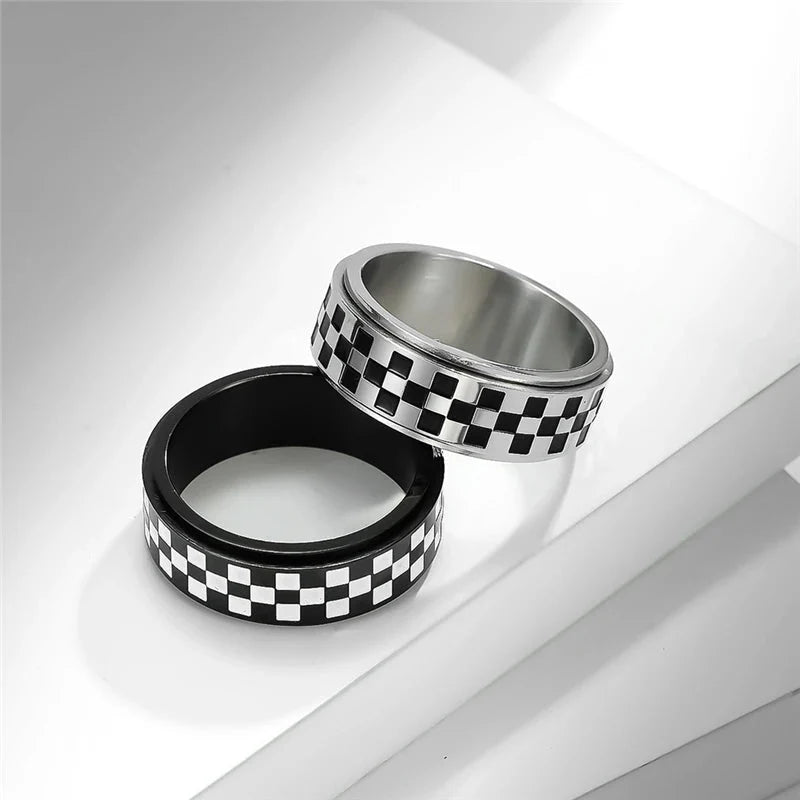 Checkered Spinning Band Ring — in alternativa