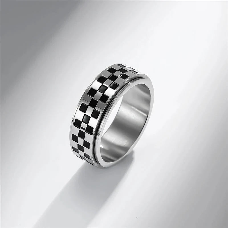 Checkered Spinning Band Ring — dettaglio del tessuto