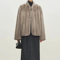 Chic Y2K Soft Faux Fur Coat Jacket — vista frontale