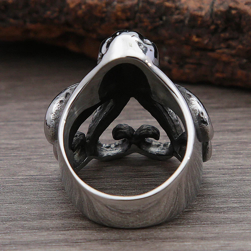 Chunky Y2K Pirate Skull Octopus Ring — vista laterale