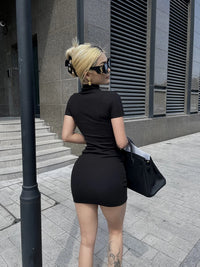 Classy Y2K Short Sleeve Half High Neck Mini Dress — vista laterale