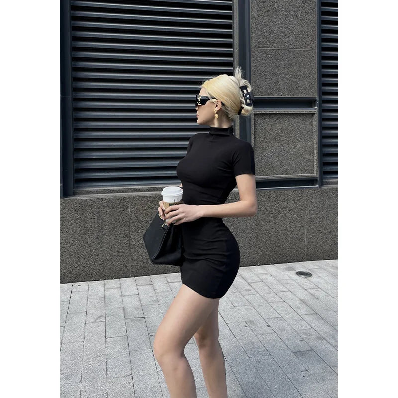 Classy Y2K Short Sleeve Half High Neck Mini Dress — dettaglio