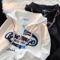 Cosy Y2K Zip Up Embroidered Hoodie — dettaglio