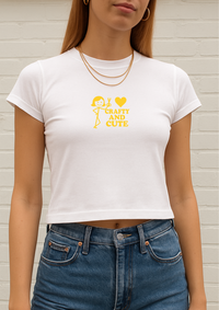 Cute and Crafty Graphic Baby Tee — dettaglio del tessuto