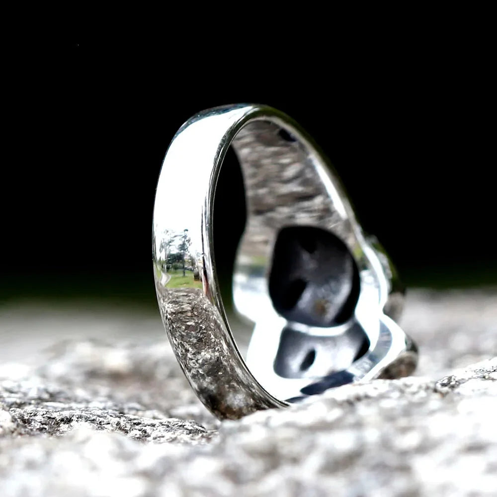 Cry and Smile Ring — dettaglio della stampa