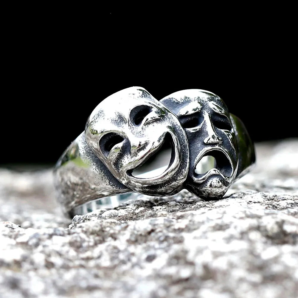 Cry and Smile Ring — vista posteriore