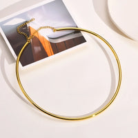 Dainty Y2K Solid Choker Necklace — vista posteriore