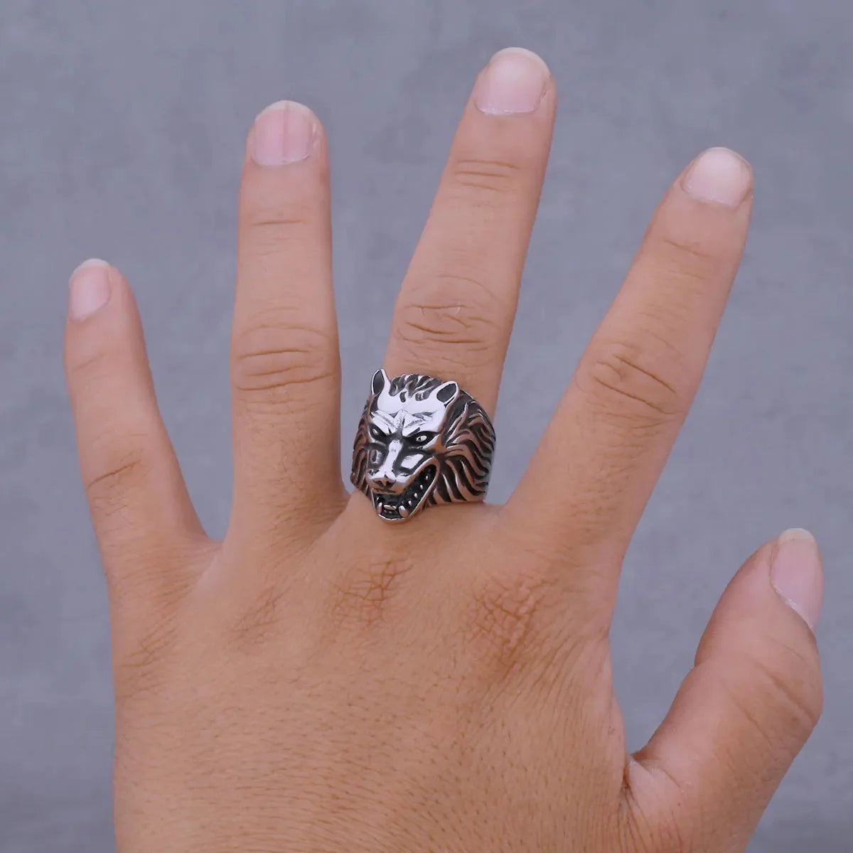 Domineering Wolf Ring — dettaglio della stampa