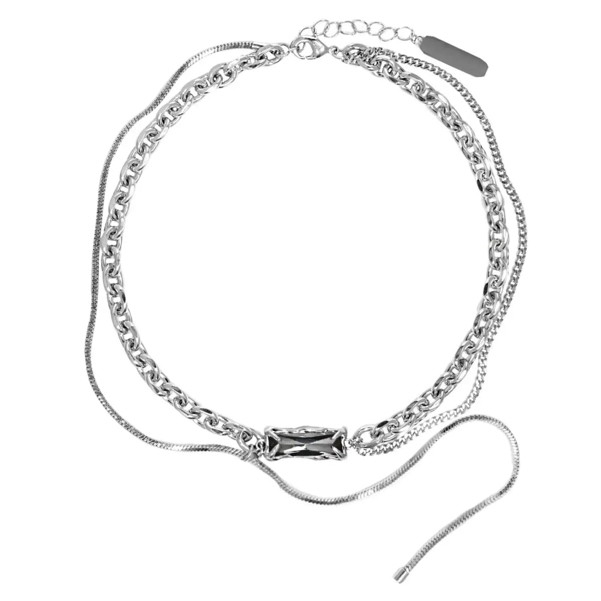Double Layered Y2K Square Tassel Necklace — dettaglio del tessuto