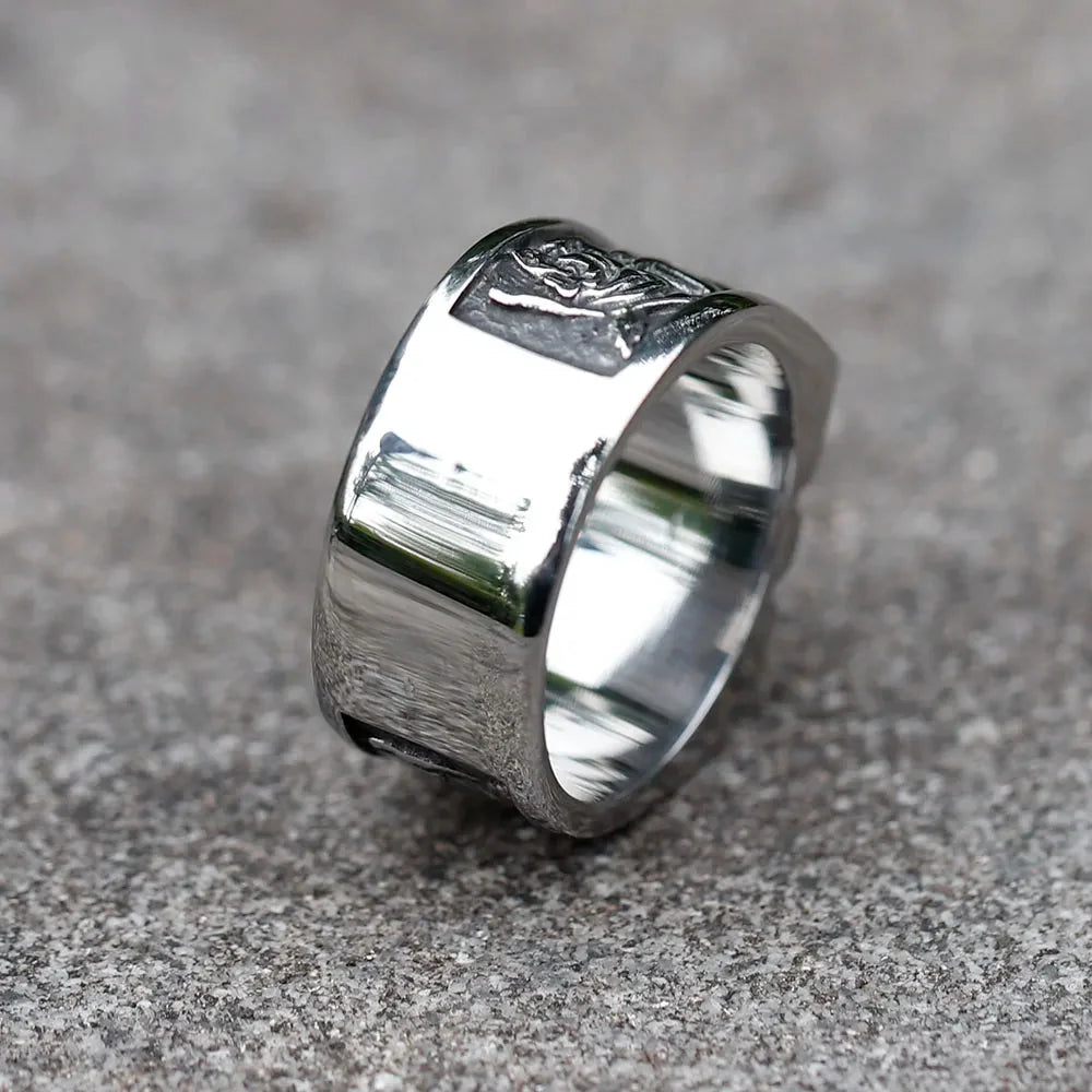 Encased Skull Ring — dettaglio della stampa