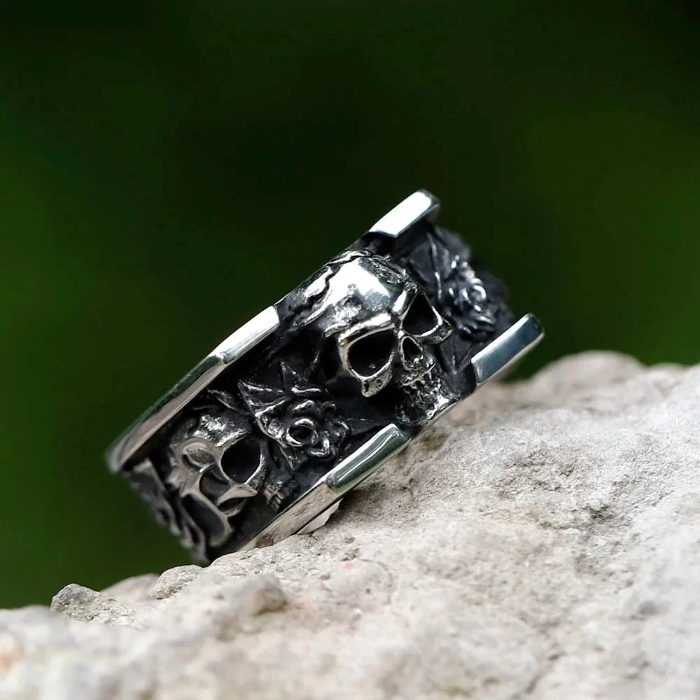 Encased Skull Ring — in alternativa