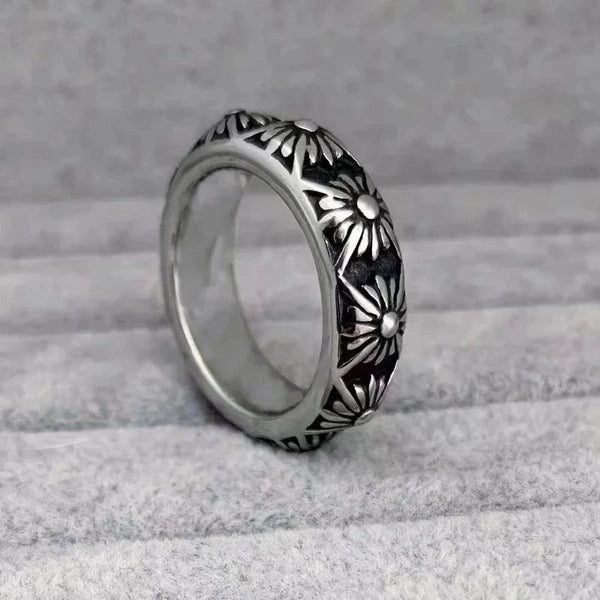 Flower Repeat Ring — vista frontale