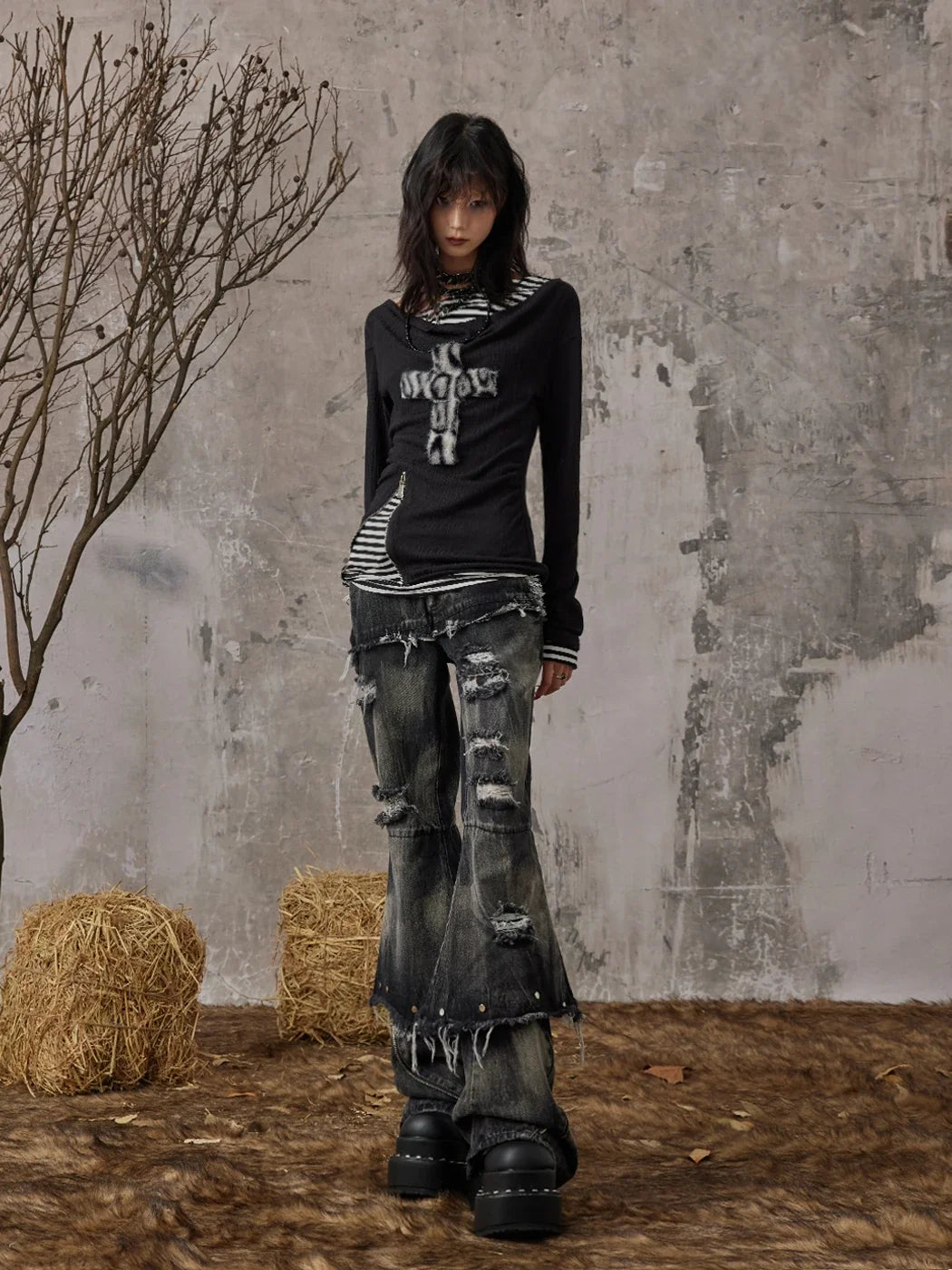 Gothic Wasteland Punk Y2K Trashy Off Shoulder Long Sleeve Top — vista posteriore