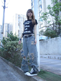Grunge Aesthetic Y2K Graphic Letter Print Baby Tee — vista laterale