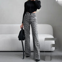 High Waist Y2K Snow Leopard Print Flares — vista frontale