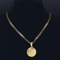 Holy Pendant Y2K Necklace — dettaglio della stampa
