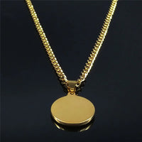 Holy Pendant Y2K Necklace — in alternativa