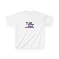 Lip Gloss & Bad Decisions Graphic Baby Tee — vista posteriore