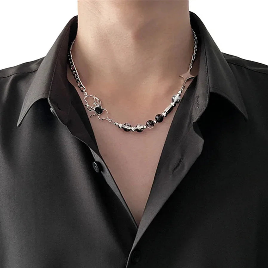 Matching Spider Necklace and Band — vista frontale