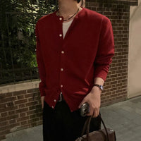 Mens Y2K Button Up Cardigan Sweater — dettaglio della stampa