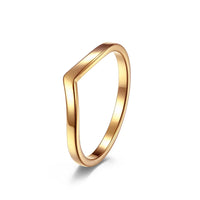 One V Shape Ring — dettaglio