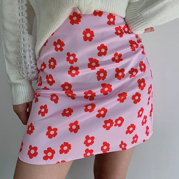 Pink Y2K High Waist Floral Mini Skirt — vista frontale