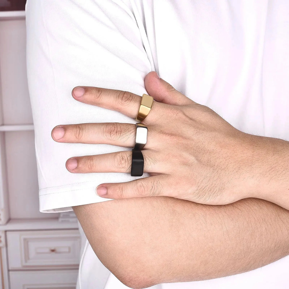 Plain Slim Rectangle Signet Ring — vista completa