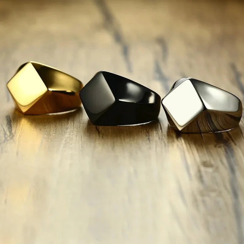 Quadrangle Flat Top Signet Ring — in alternativa