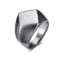 Quadrangle Flat Top Signet Ring — vista frontale