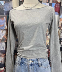 Raw Hem Y2K Slim Cropped Long Sleeve Top — in alternativa
