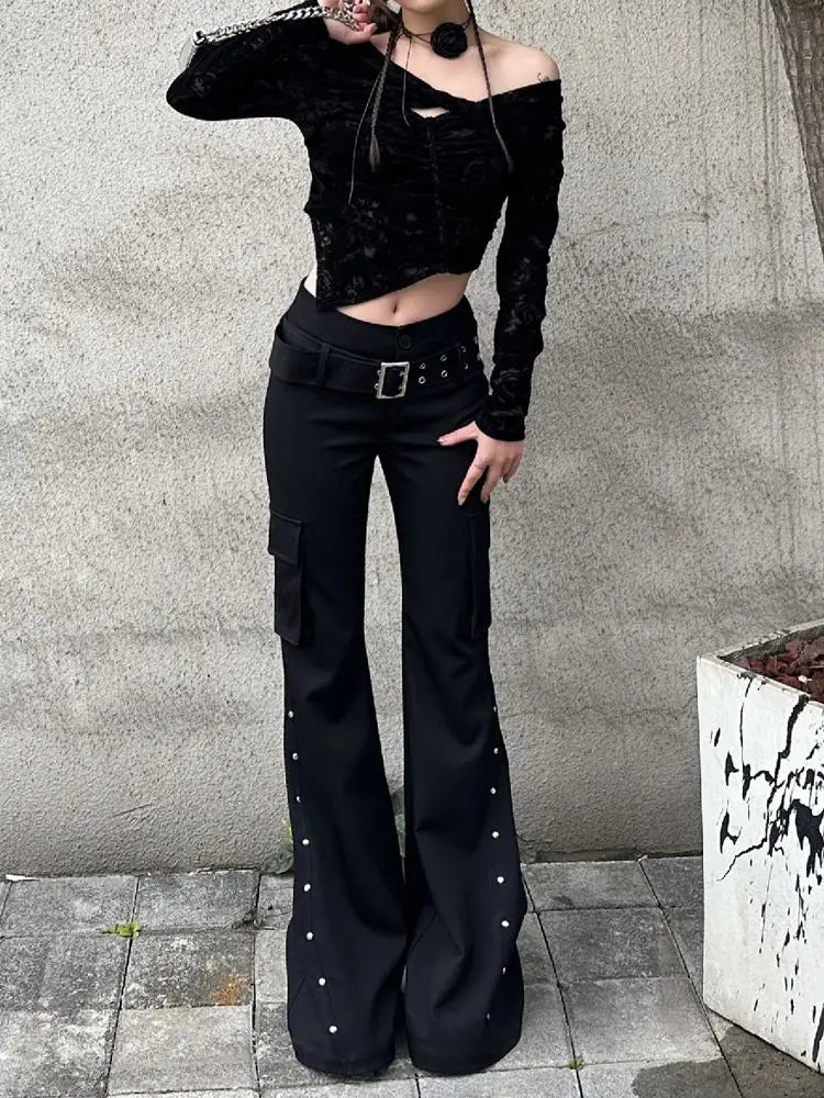 Retro Grunge Y2K Rivet Design Belt Flared Jeans — dettaglio
