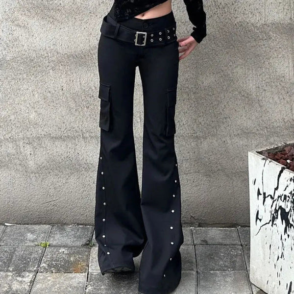 Retro Grunge Y2K Rivet Design Belt Flared Jeans — vista frontale