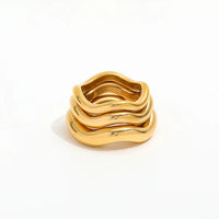 Rocking Waves Ring — vista frontale