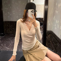 Sexy Y2K Low Cut Lace Trim Top — vista laterale