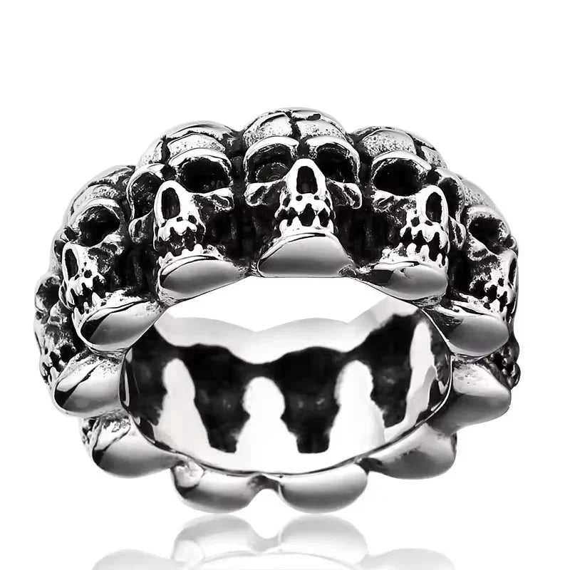 Skull Repeat Band Ring — vista posteriore