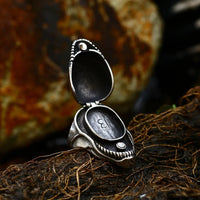 Steel Soldier Alien Skull Ring — vista completa