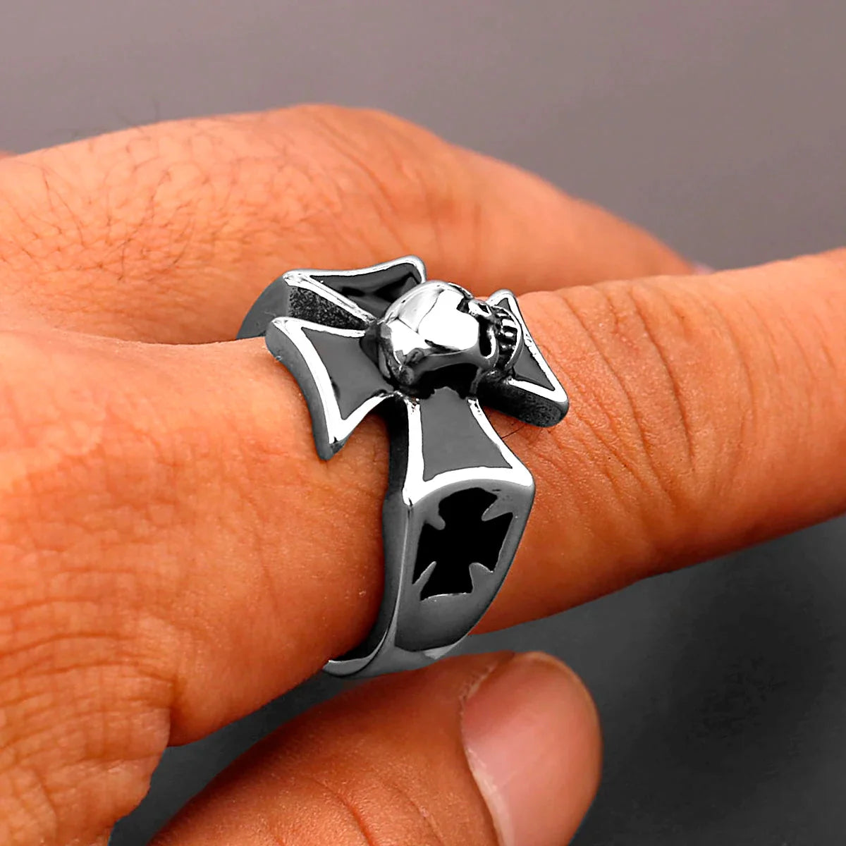 Steel Soldier Cross Ring — dettaglio della stampa