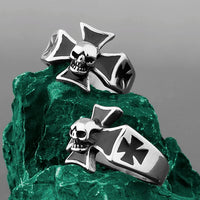 Steel Soldier Cross Ring — vista posteriore