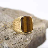 Stone Oval Signet Ring — dettaglio della stampa