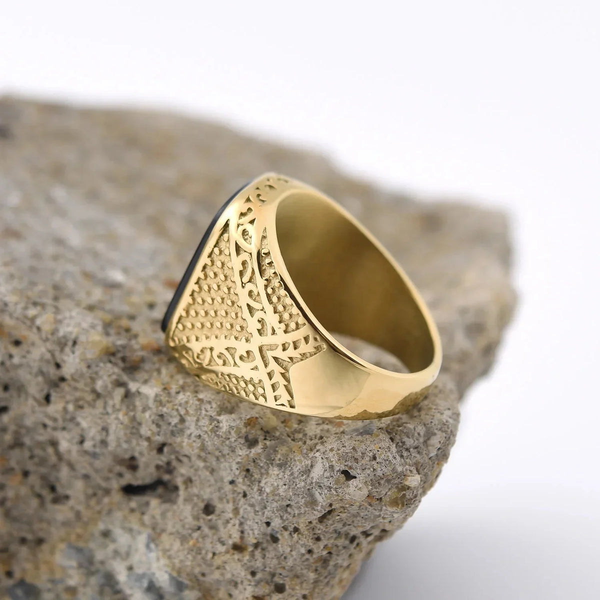 Stone Oval Signet Ring — in alternativa