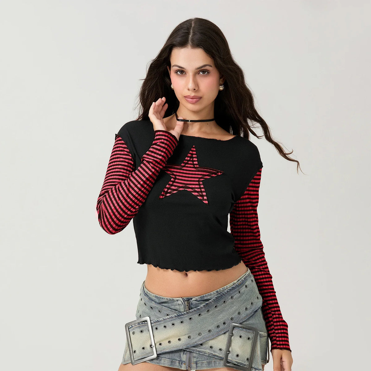 Striped Y2K Star Graphic Cropped Long Sleeve Top — dettaglio del tessuto