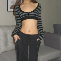 Trashy Y2K Striped Low Cut Long Sleeve Crop Top — vista posteriore